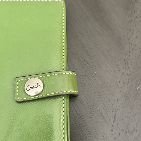 Coach skinny card and bills holder - green olive preloved - Picture 2 of 8